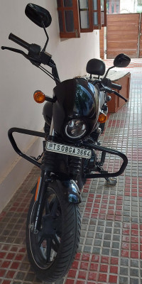 Black Harley Davidson Street 750