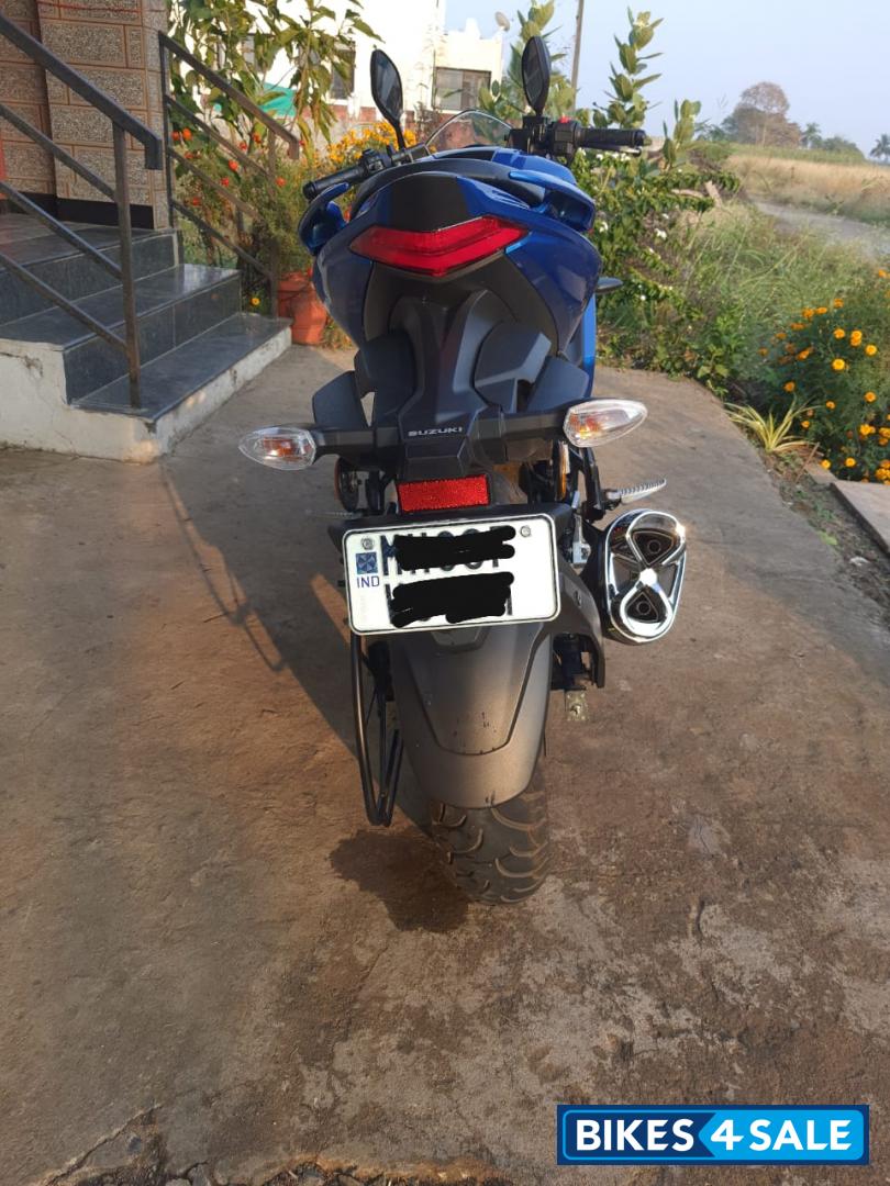 Blue Suzuki Gixxer SF BS6