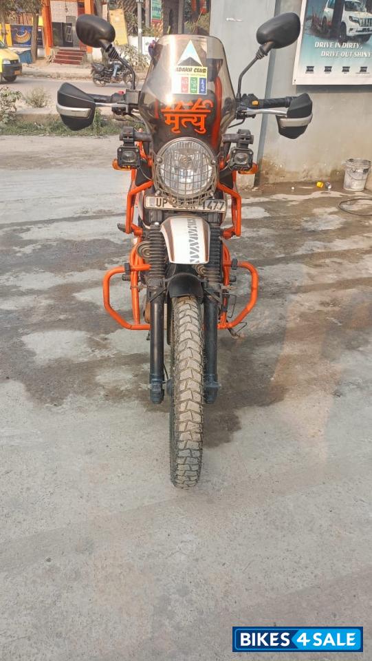 White Royal Enfield Himalayan BS VI