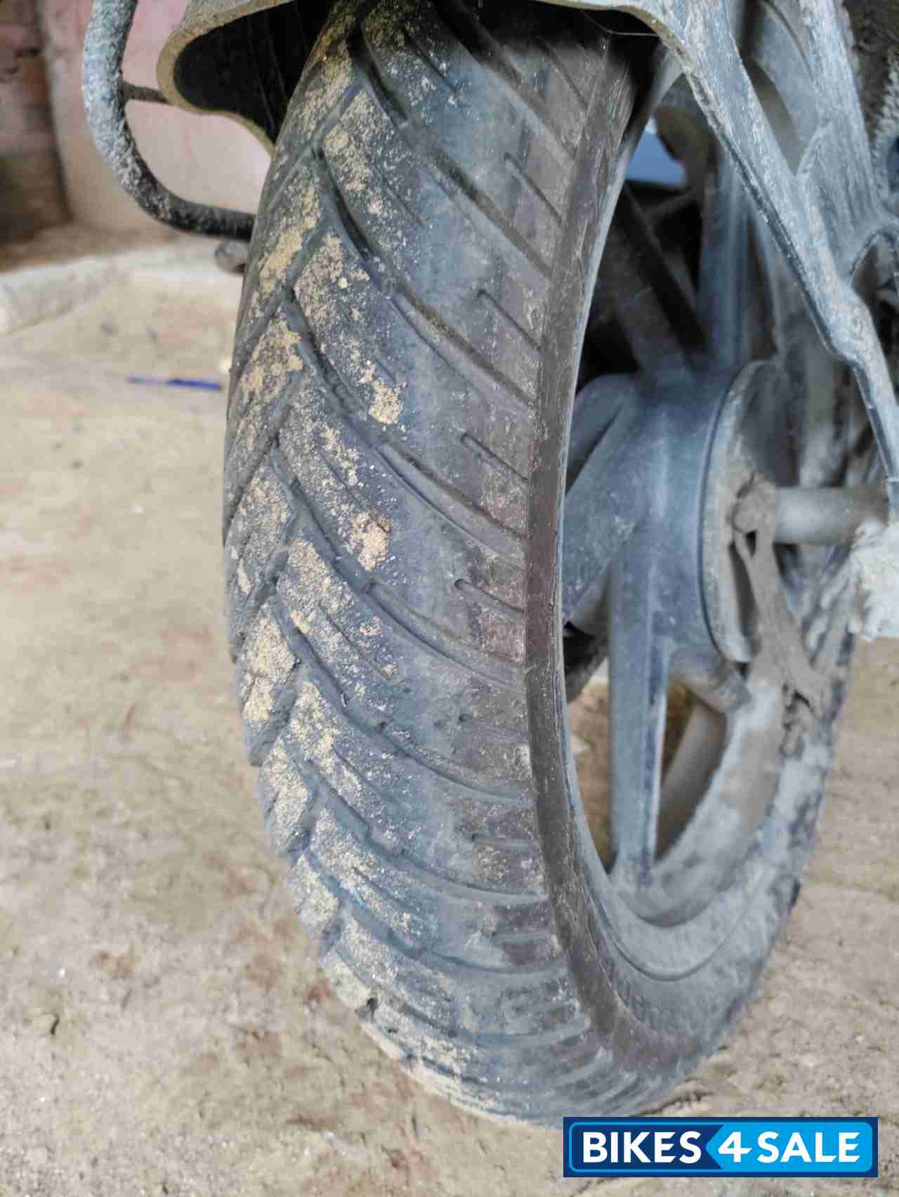 Black Bajaj Pulsar 150 DTSi