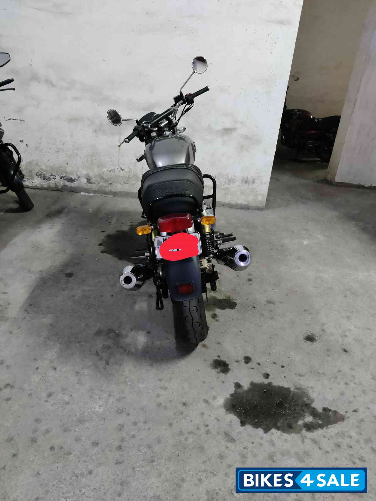 Royal Enfield Interceptor 650 120th Year Anniversary Edition