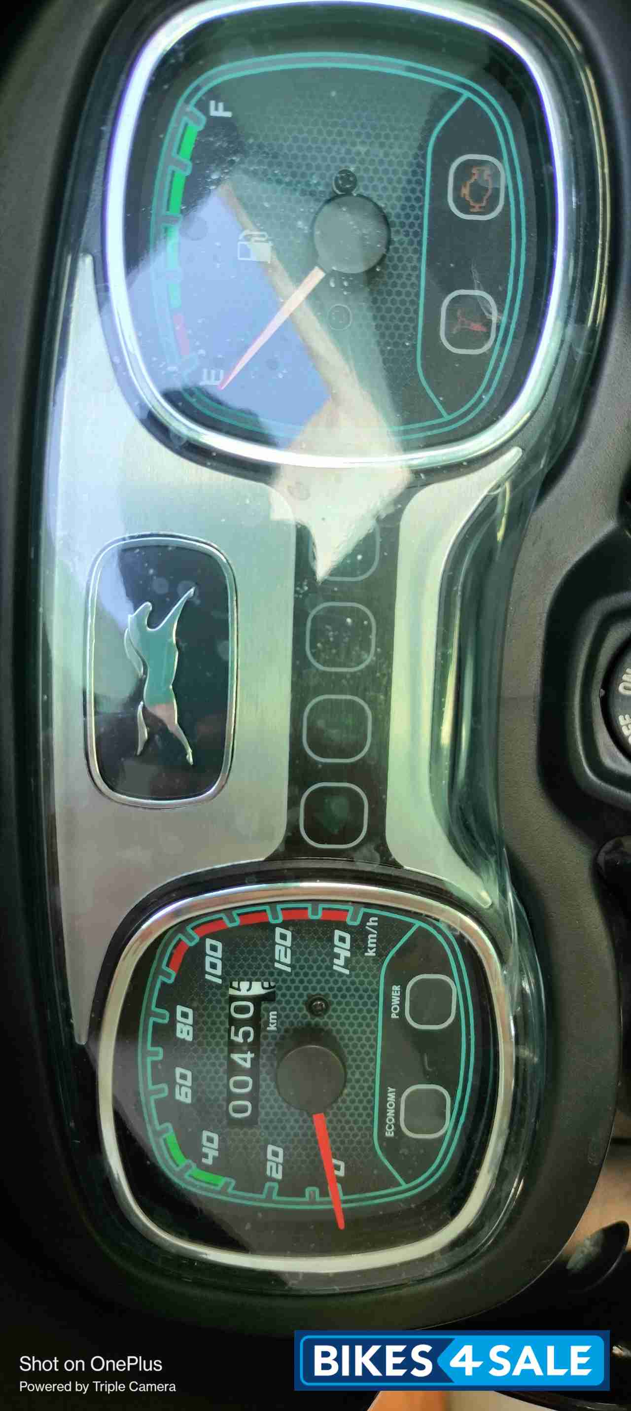 Royal TVS Radeon BS6