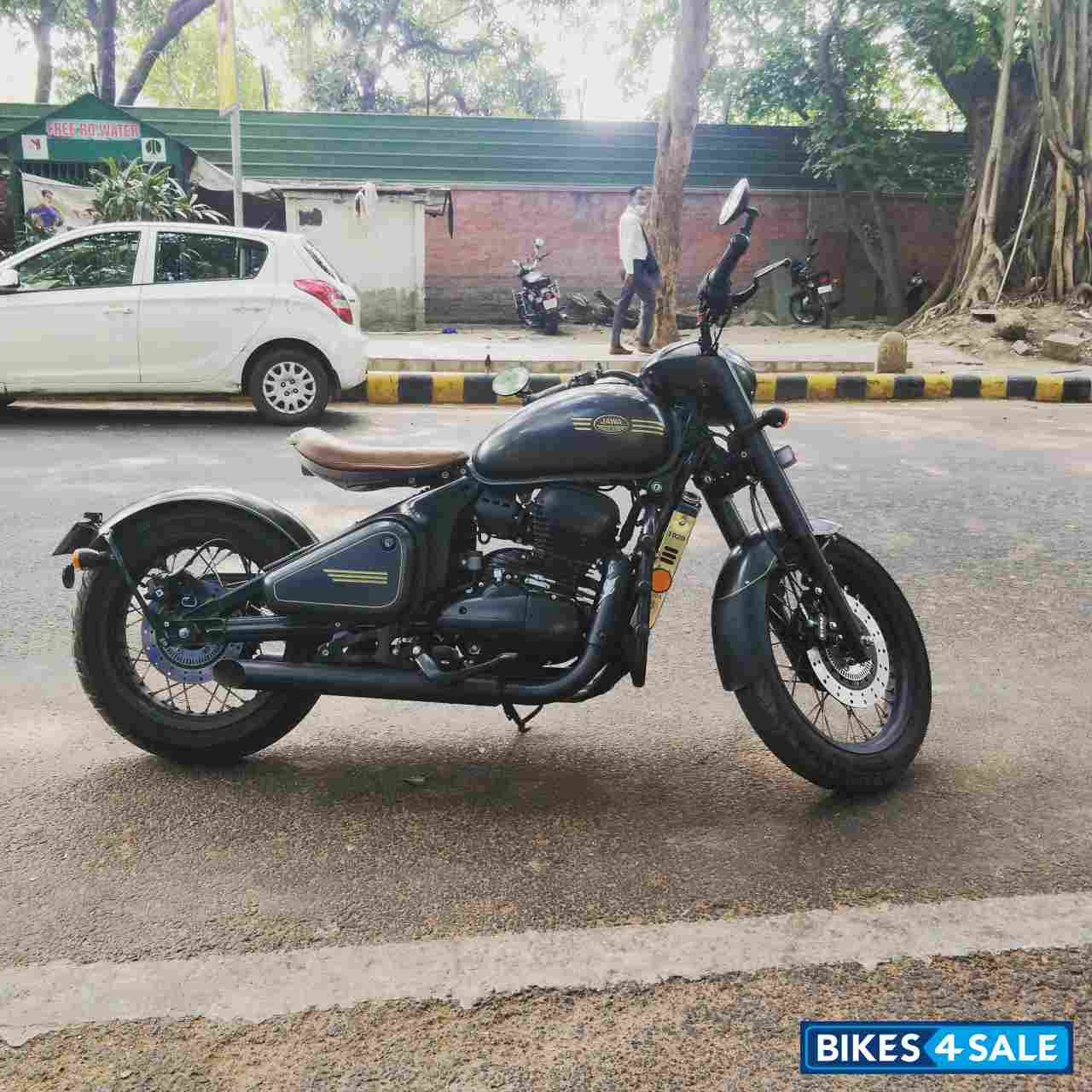 Charcoal Black Jawa Perak BS6