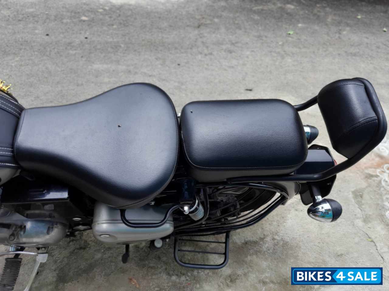 Gun Metal Grey Royal Enfield Classic Gunmetal Grey