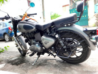 Gun Metal Grey Royal Enfield Classic Gunmetal Grey