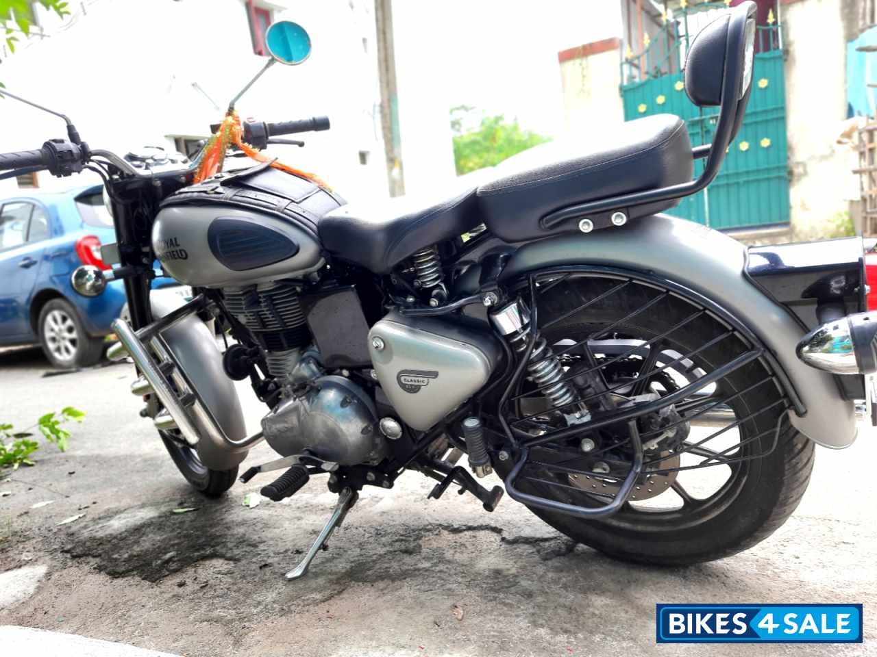 Gun Metal Grey Royal Enfield Classic Gunmetal Grey