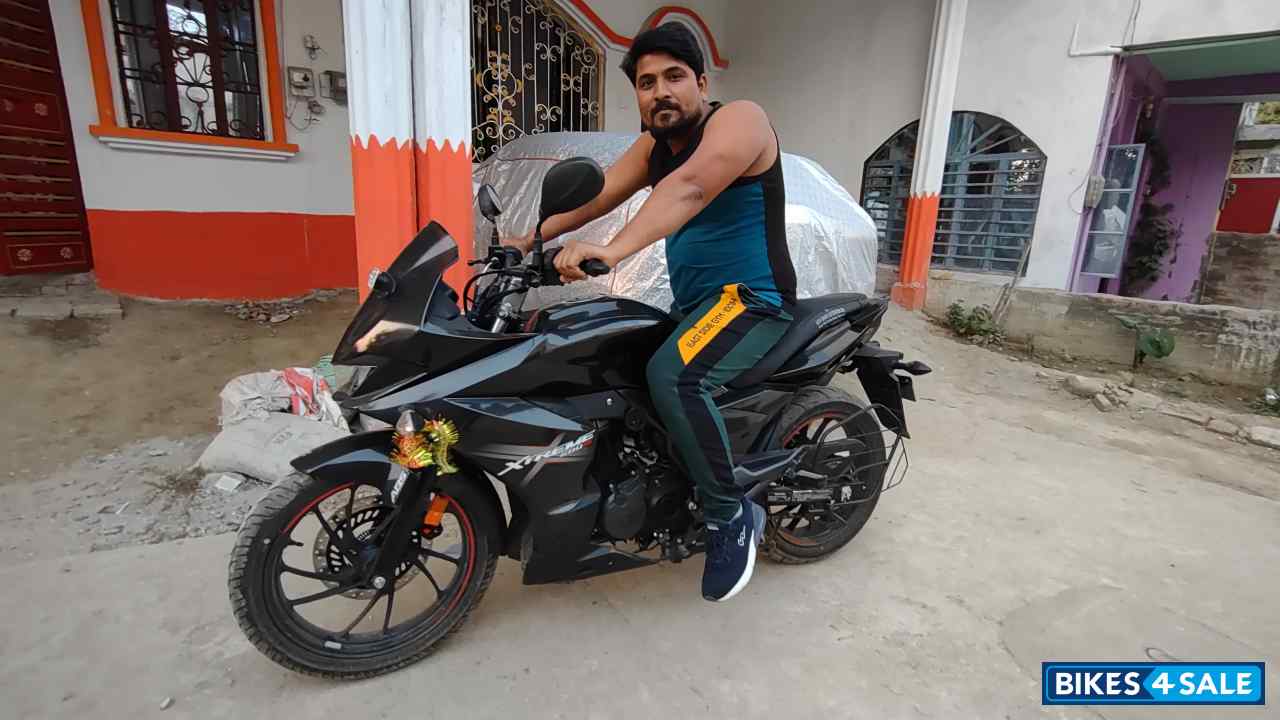 Black Hero Xtreme 200S