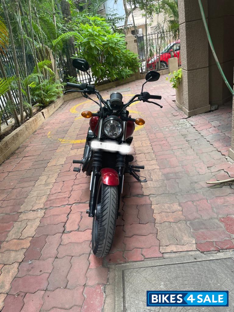 Red Harley Davidson Street 750