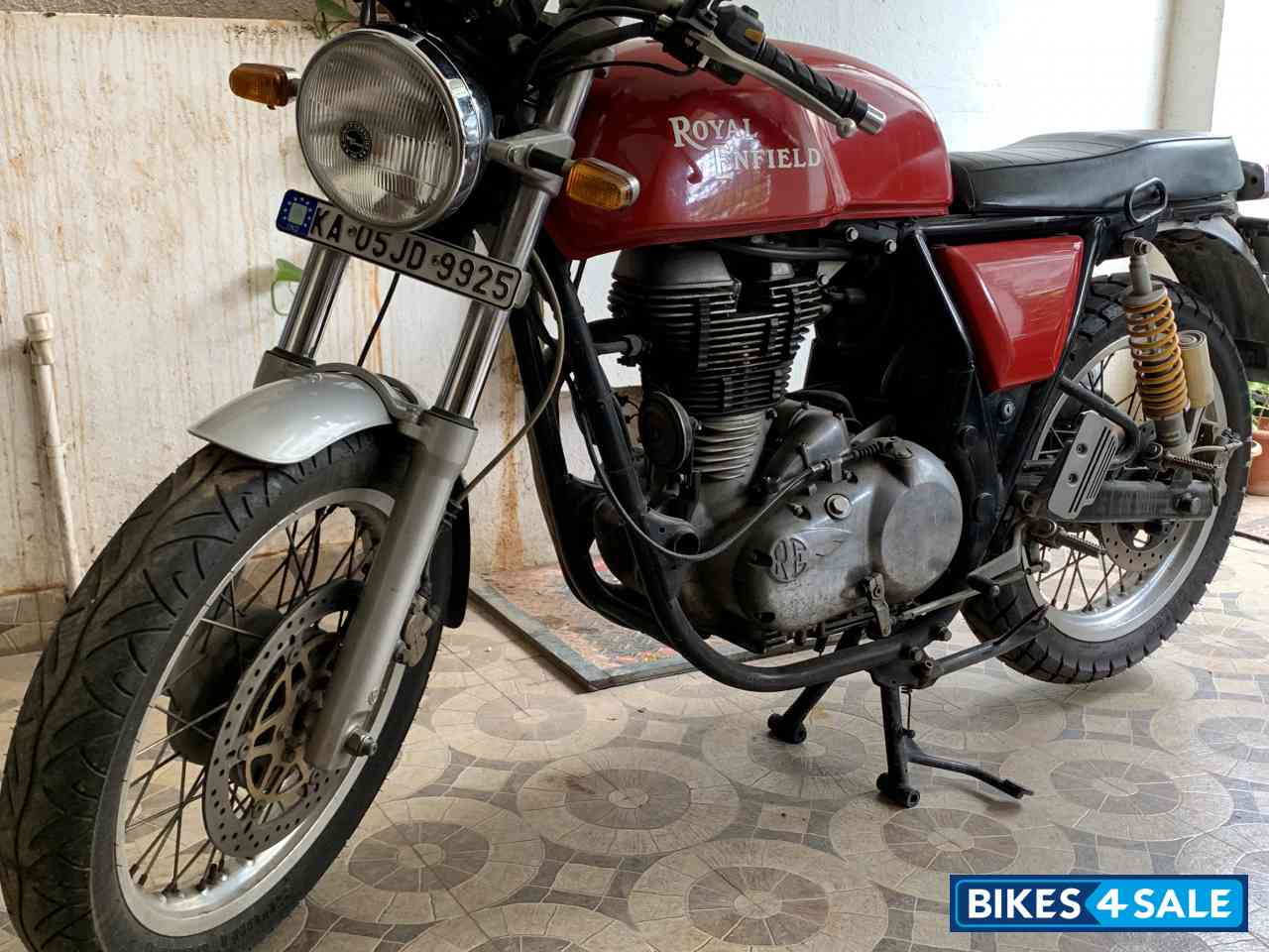 Red Royal Enfield Continental GT 535