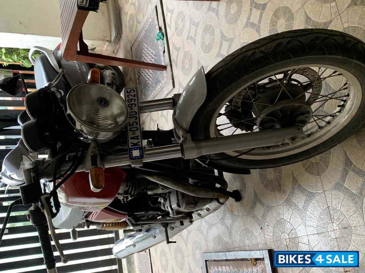 Red Royal Enfield Continental GT 535