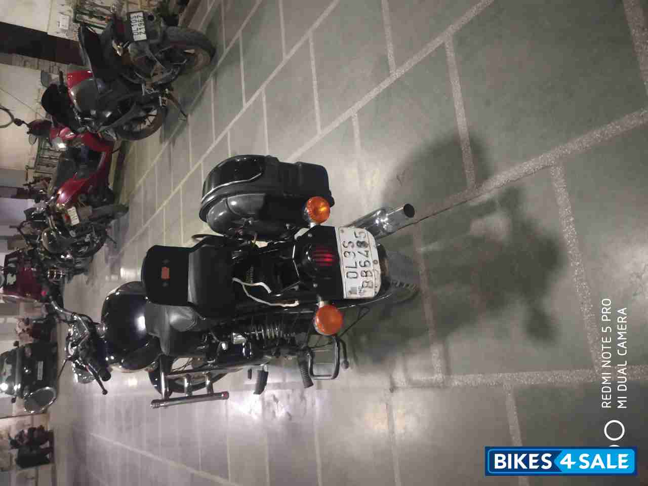 Black Royal Enfield Classic 350 Black Royal Enfield Classic 350