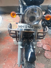 Black Royal Enfield Thunderbird 500