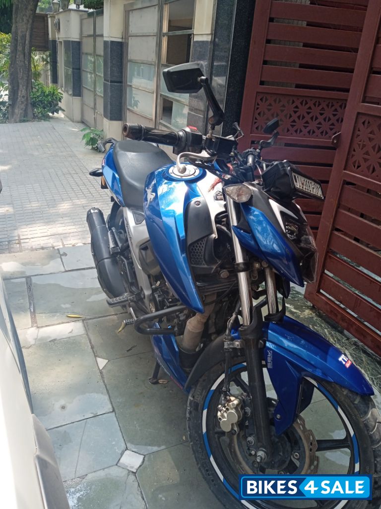 TVS Apache RTR 160 4V BS6