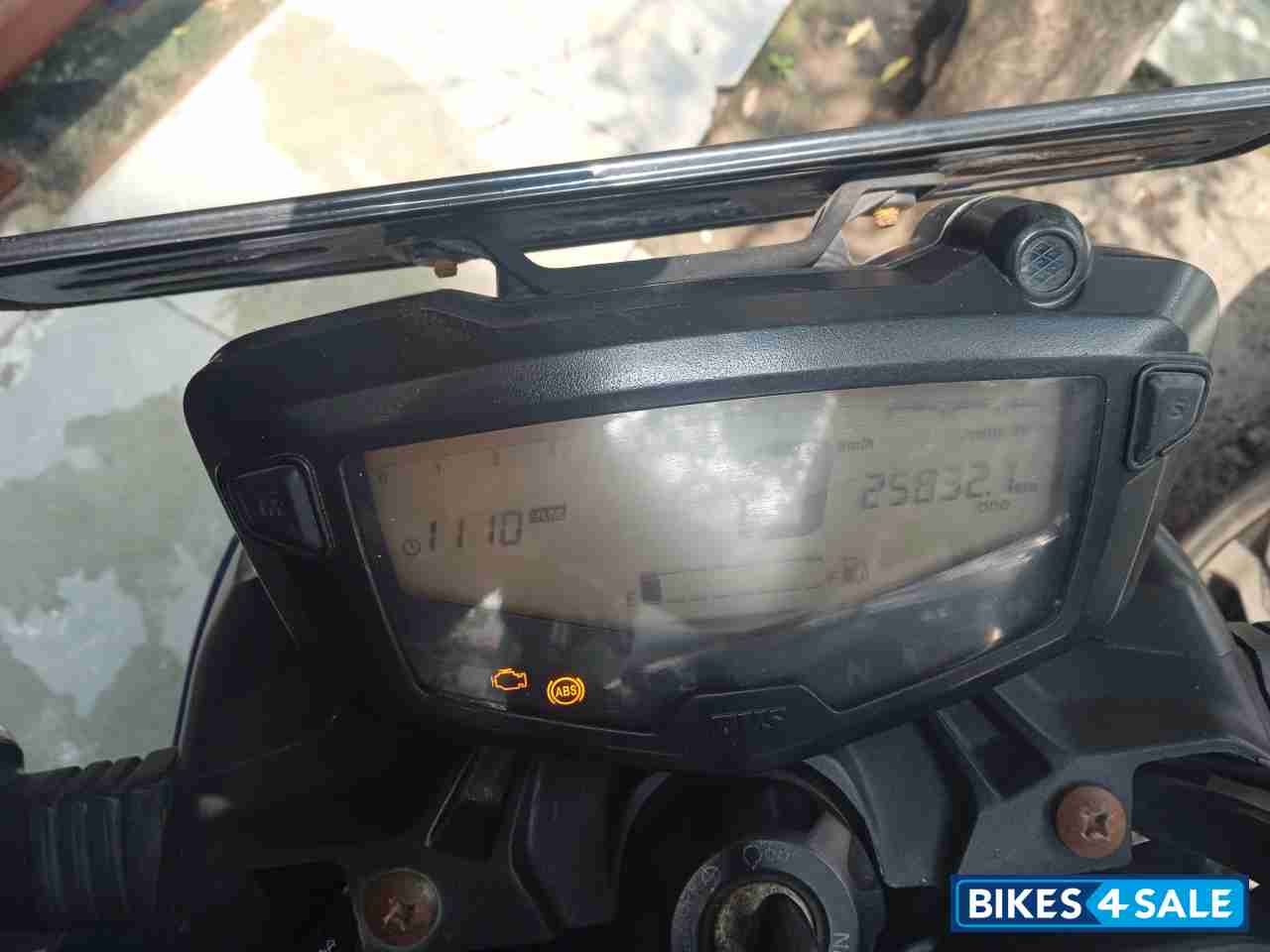 TVS Apache RTR 160 4V BS6