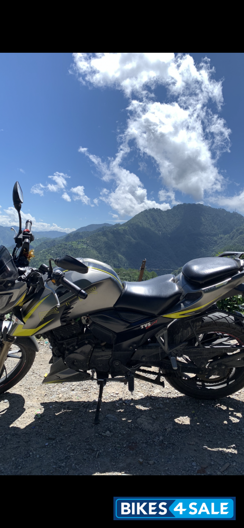TVS Apache RTR 200 4V