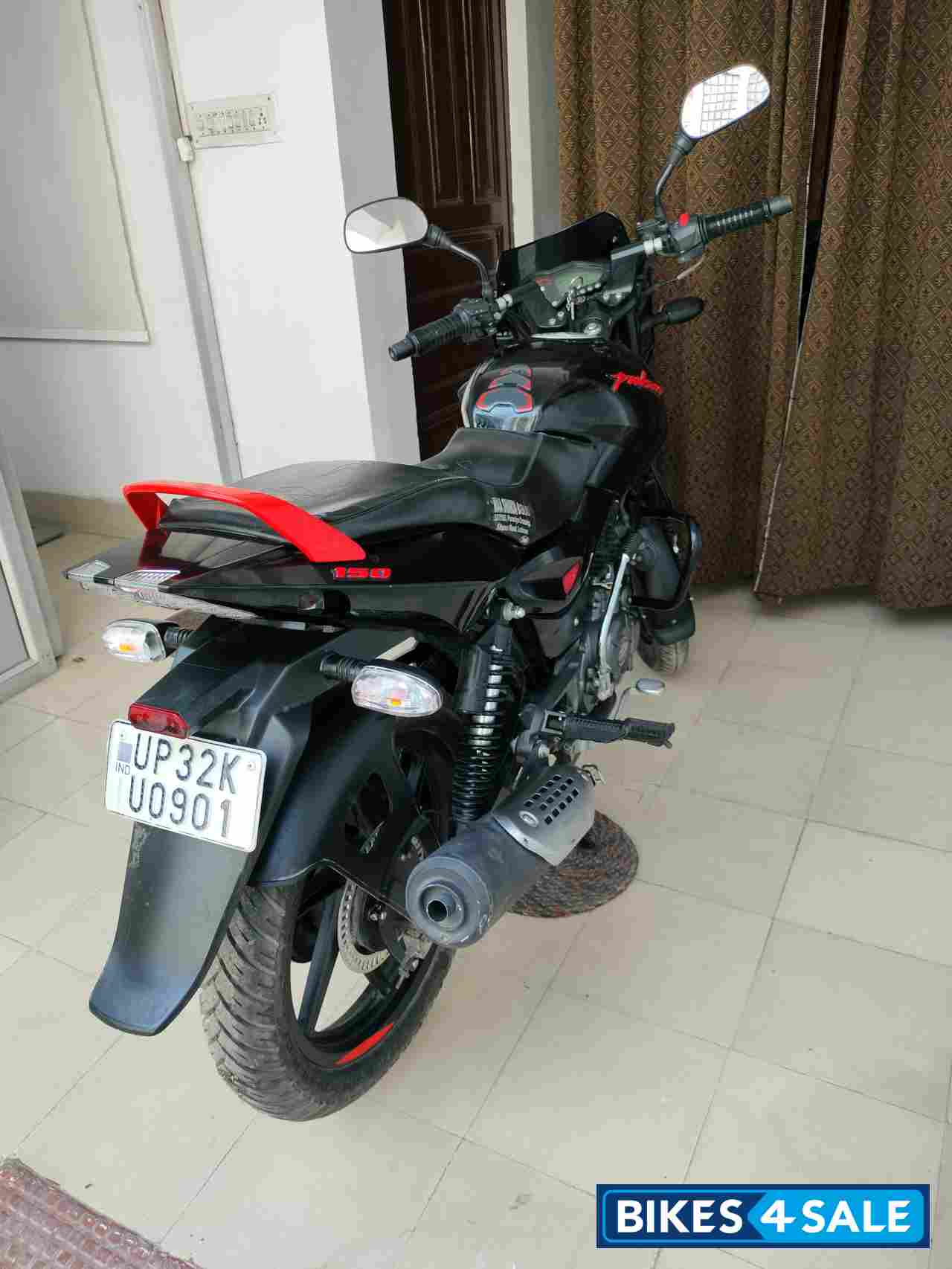 Black Bajaj Pulsar 150
