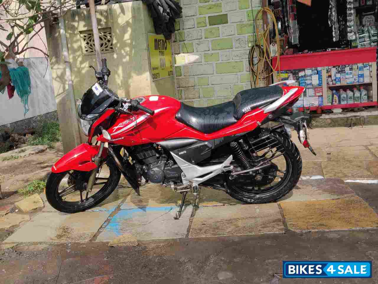 Red Hero Xtreme Sports