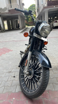 Royal Enfield Bullet 350