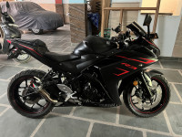 Yamaha YZF R3 2018 Model