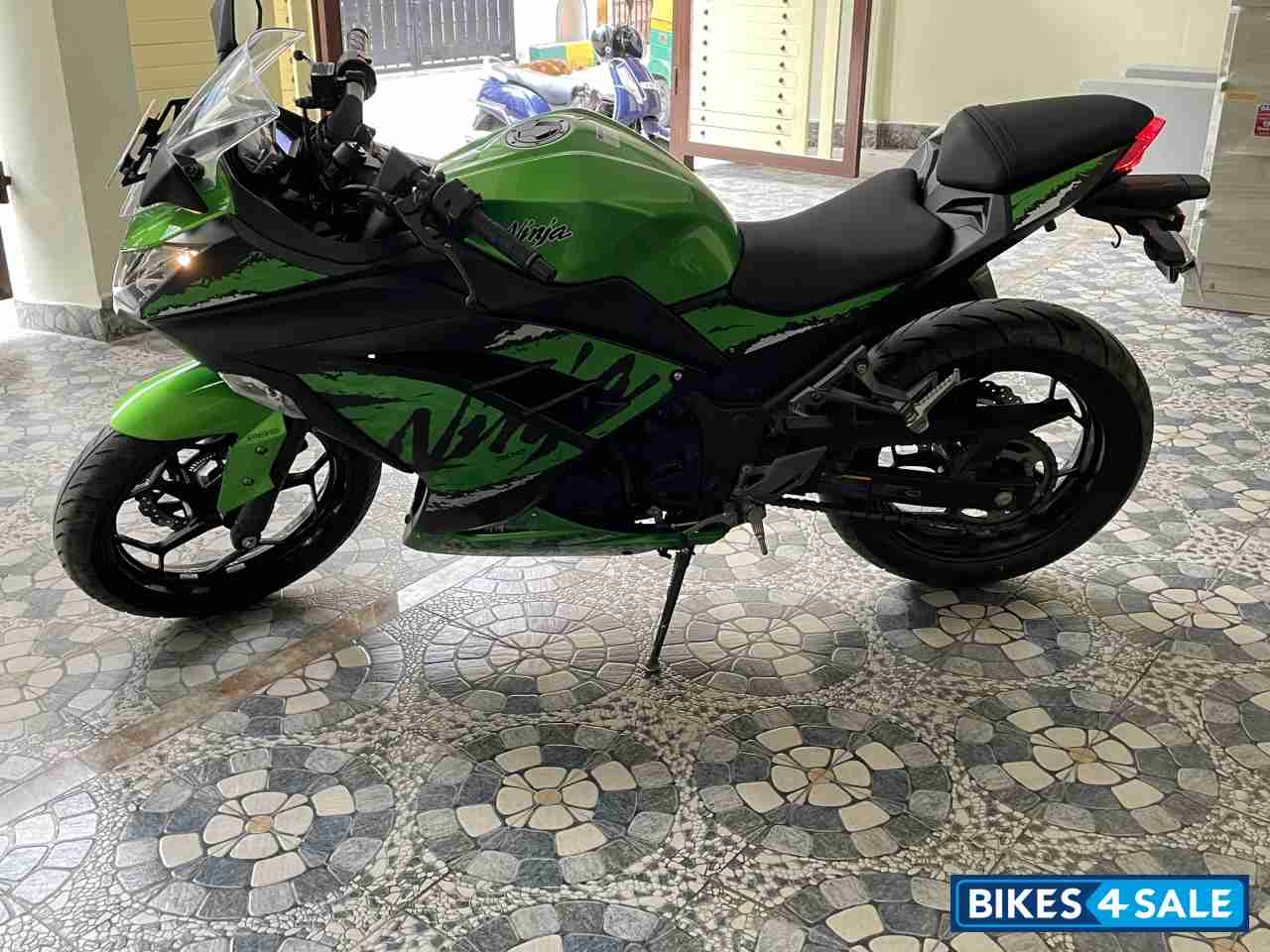 Candy Green Kawasaki Ninja 300R
