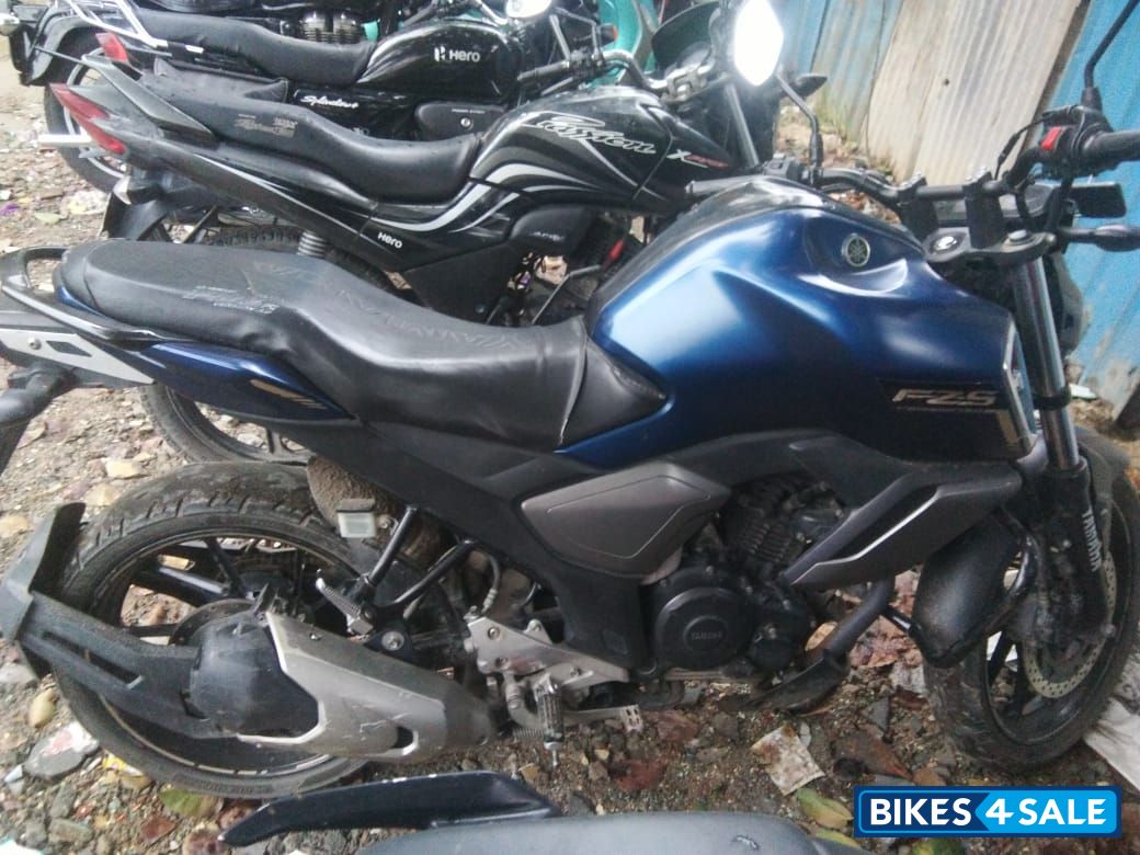 Purple Yamaha FZ-S FI V3