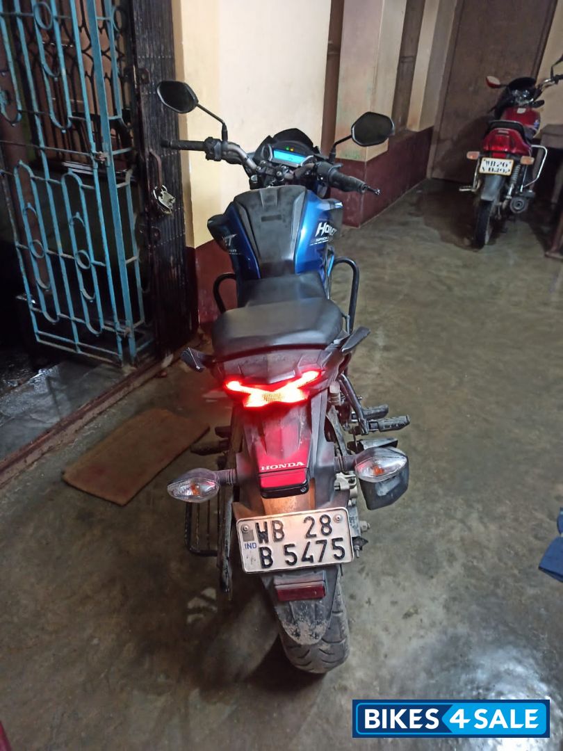 Honda CB Hornet 160R ABS