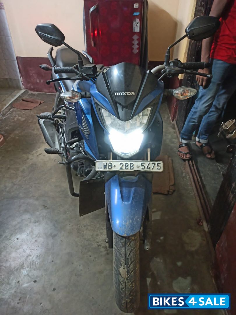 Honda CB Hornet 160R ABS