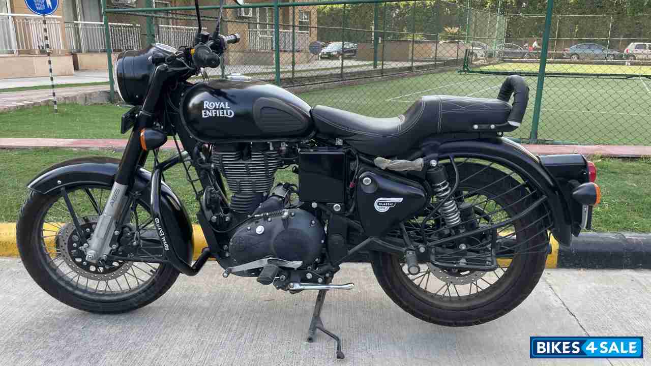 Royal Enfield Classic 500