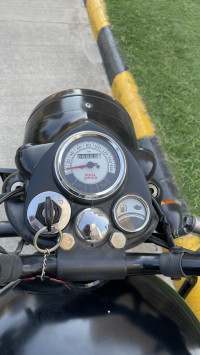 Royal Enfield Classic 500