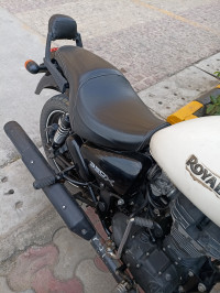 White Royal Enfield Thunderbird X 350