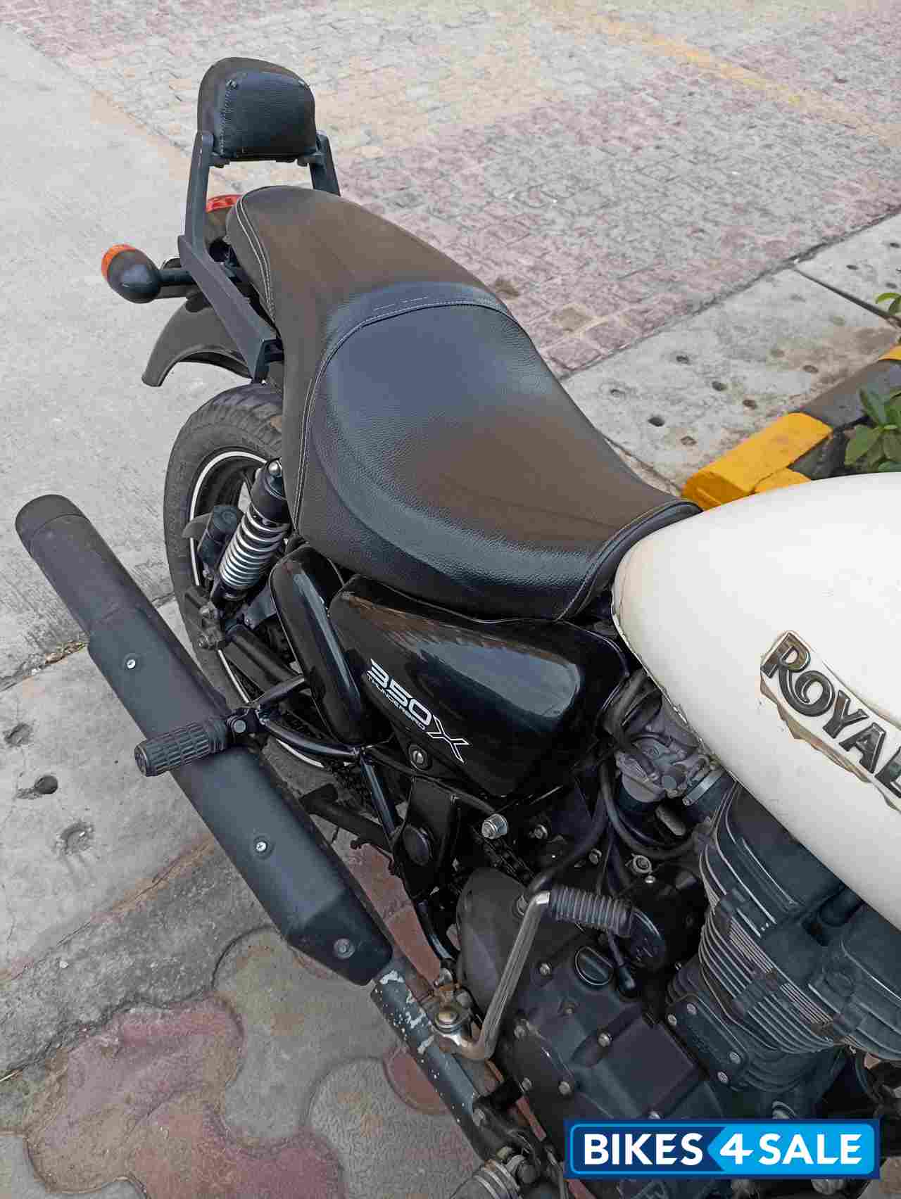 White Royal Enfield Thunderbird X 350