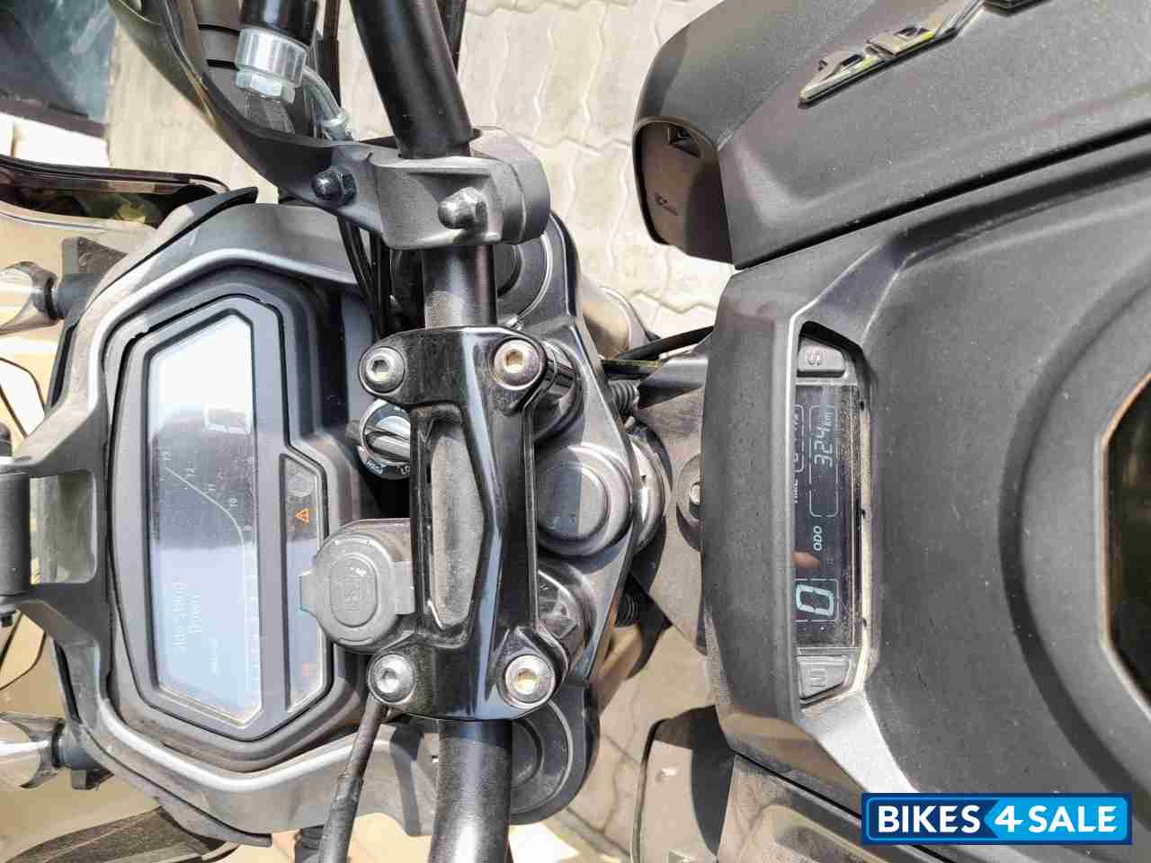 Bajaj Dominar 400 ABS BS6