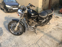 Black Royal Enfield Thunderbird 350