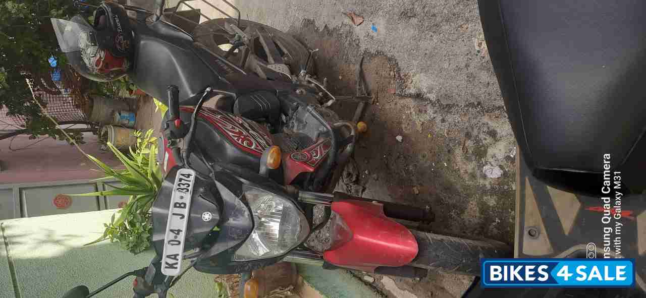 Black And Red Yamaha FZ-S