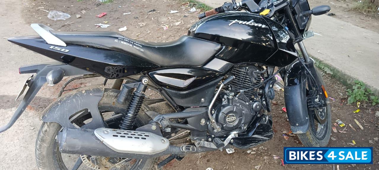 Bajaj Pulsar 150 Neon Bajaj Pulsar 150 Neon