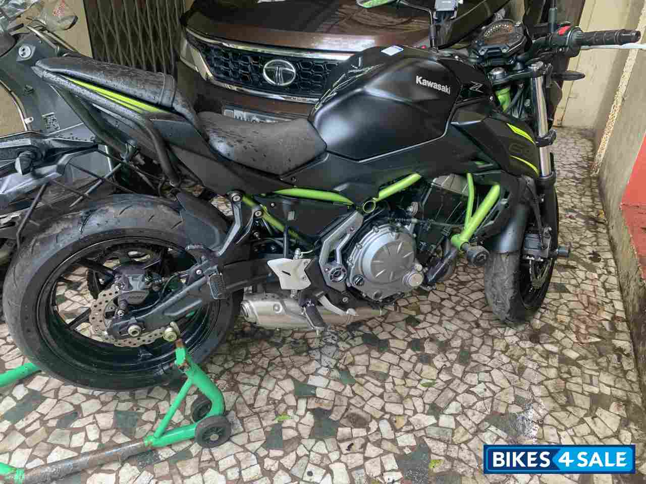 Black Mat And Green Kawasaki Z650 ABS