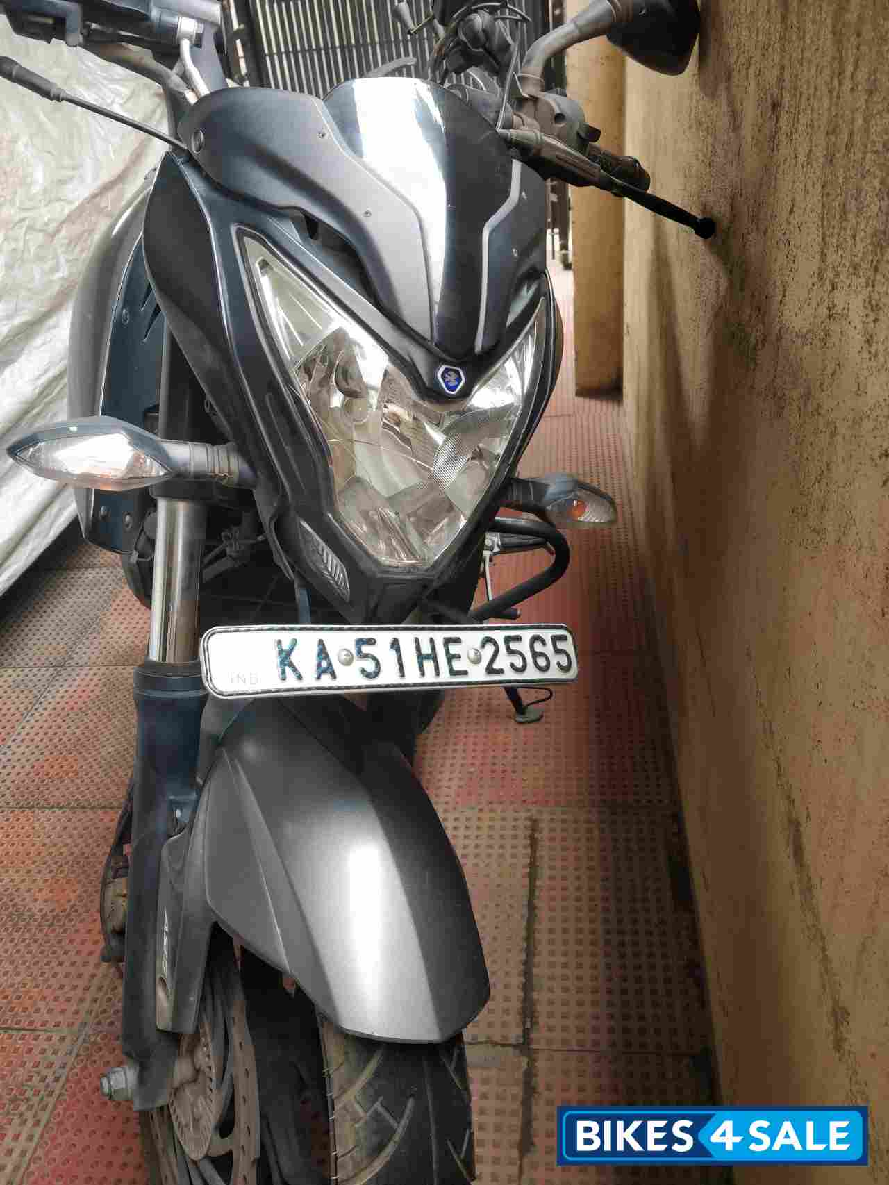 Bajaj Pulsar AS 200