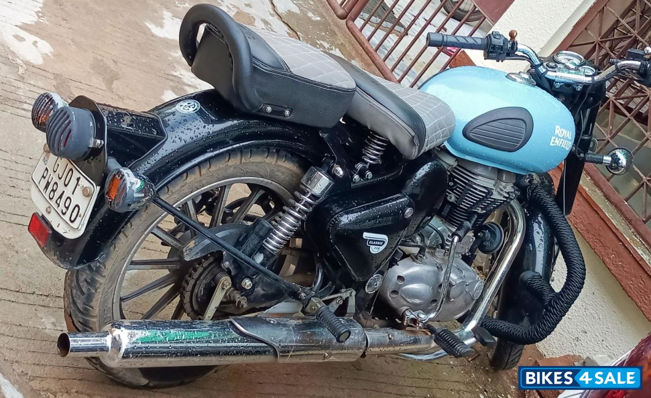 Blue Royal Enfield Classic 350 Redditch Blue