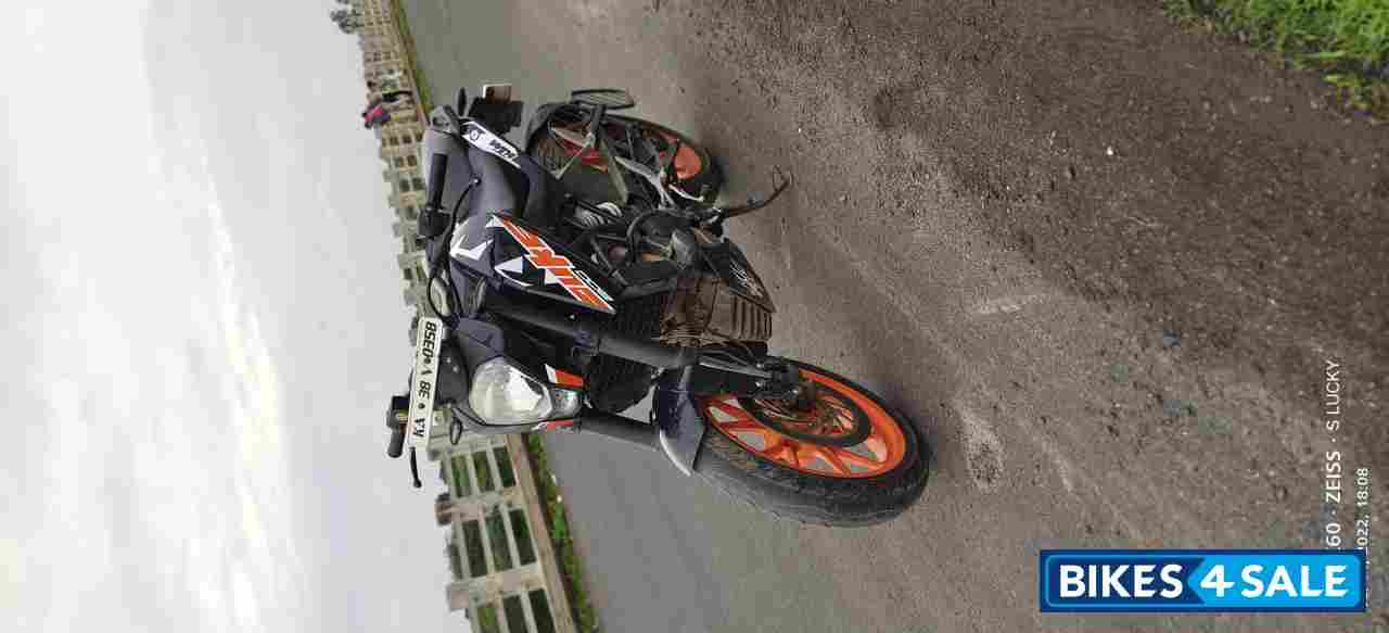 Black And Red KTM Duke 200