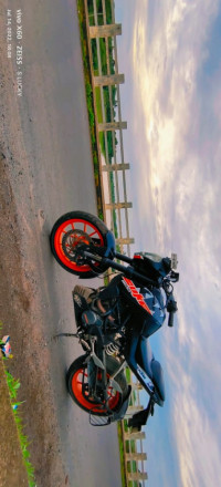 Black And Red KTM Duke 200