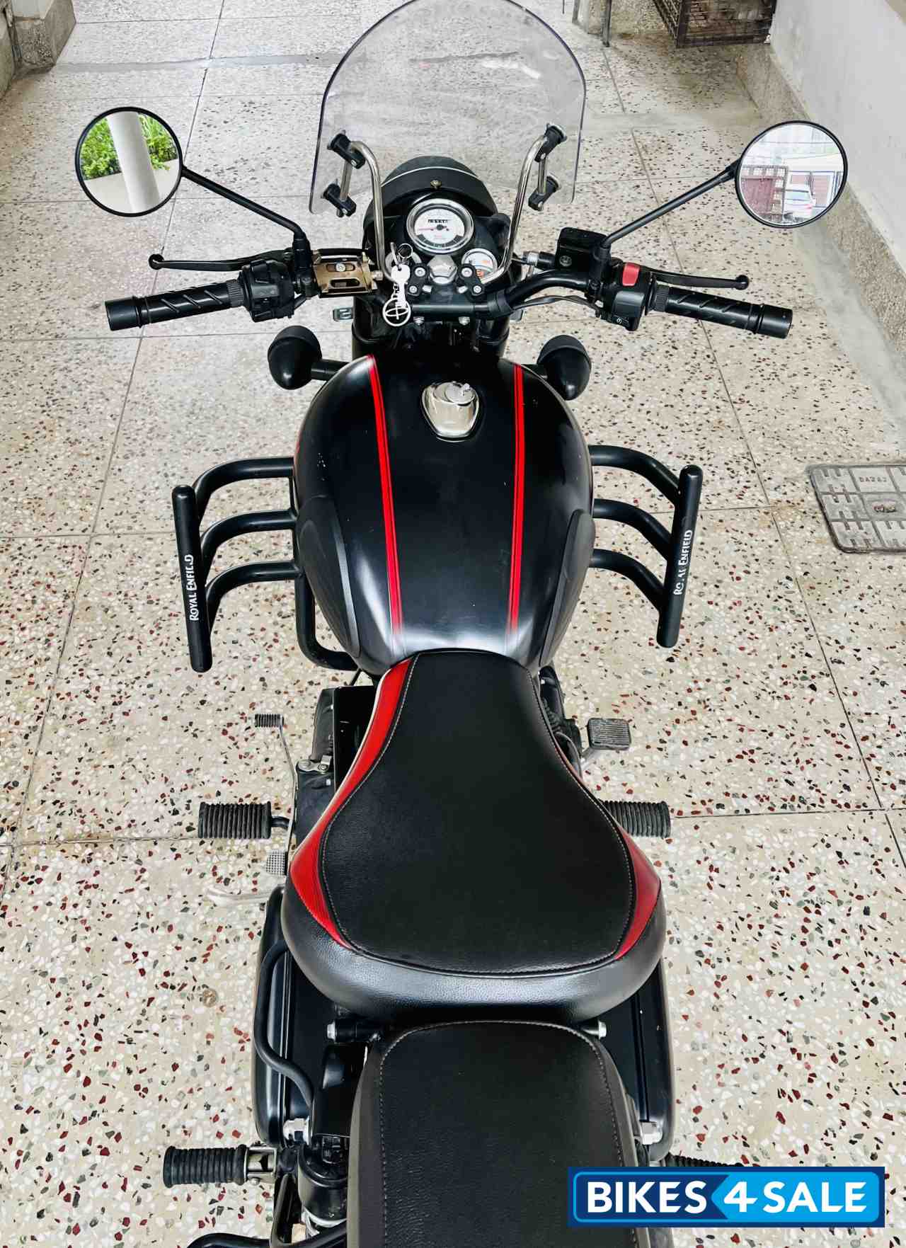 Black Royal Enfield Classic Stealth Black