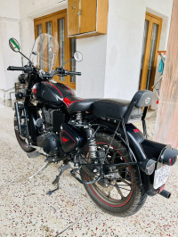 Black Royal Enfield Classic Stealth Black