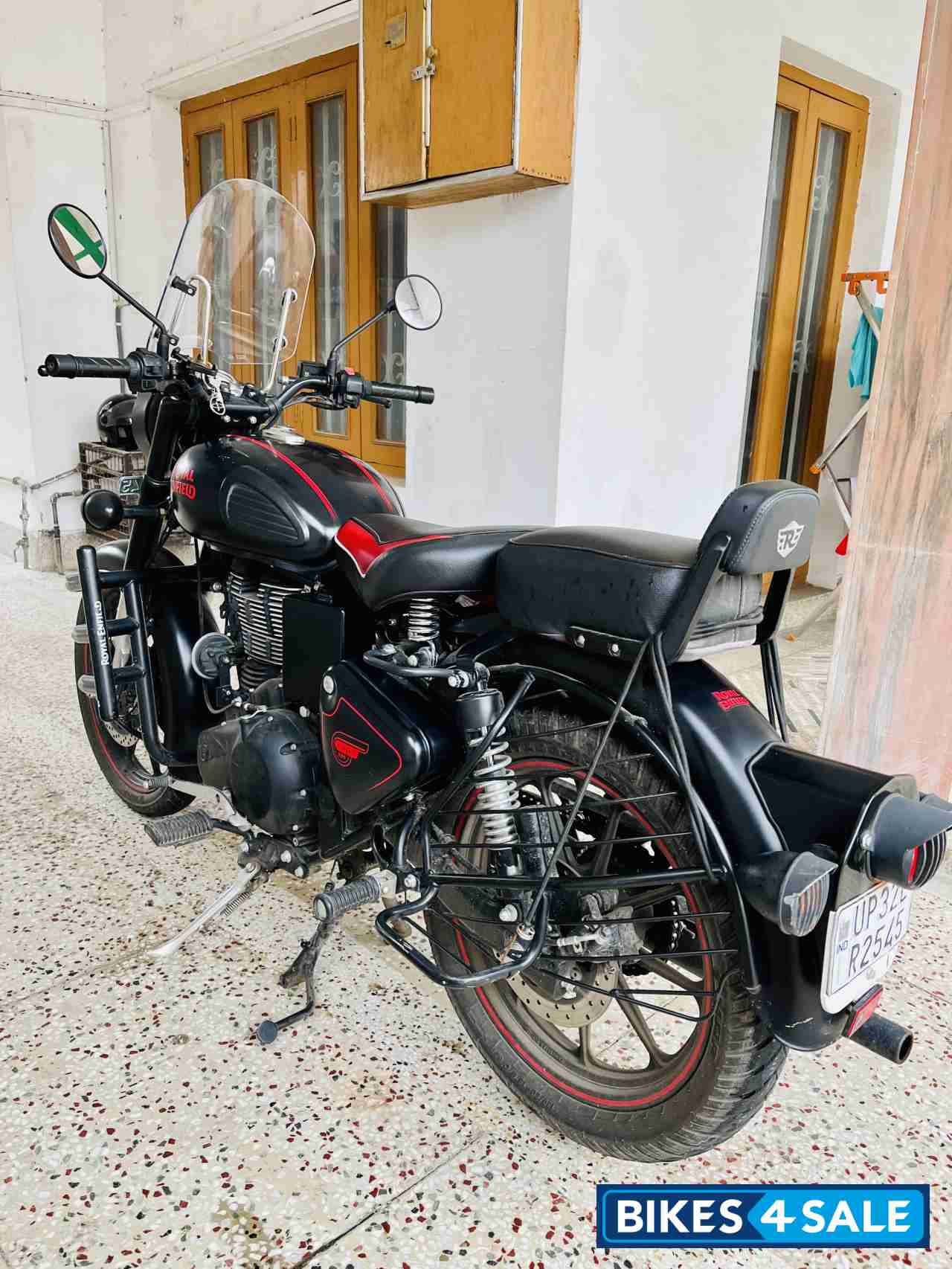 Black Royal Enfield Classic Stealth Black