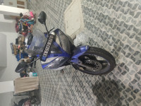 Yamaha YZF R15 V2