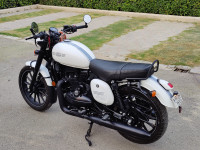 White Jawa 42 Dual Channel ABS Sirius White