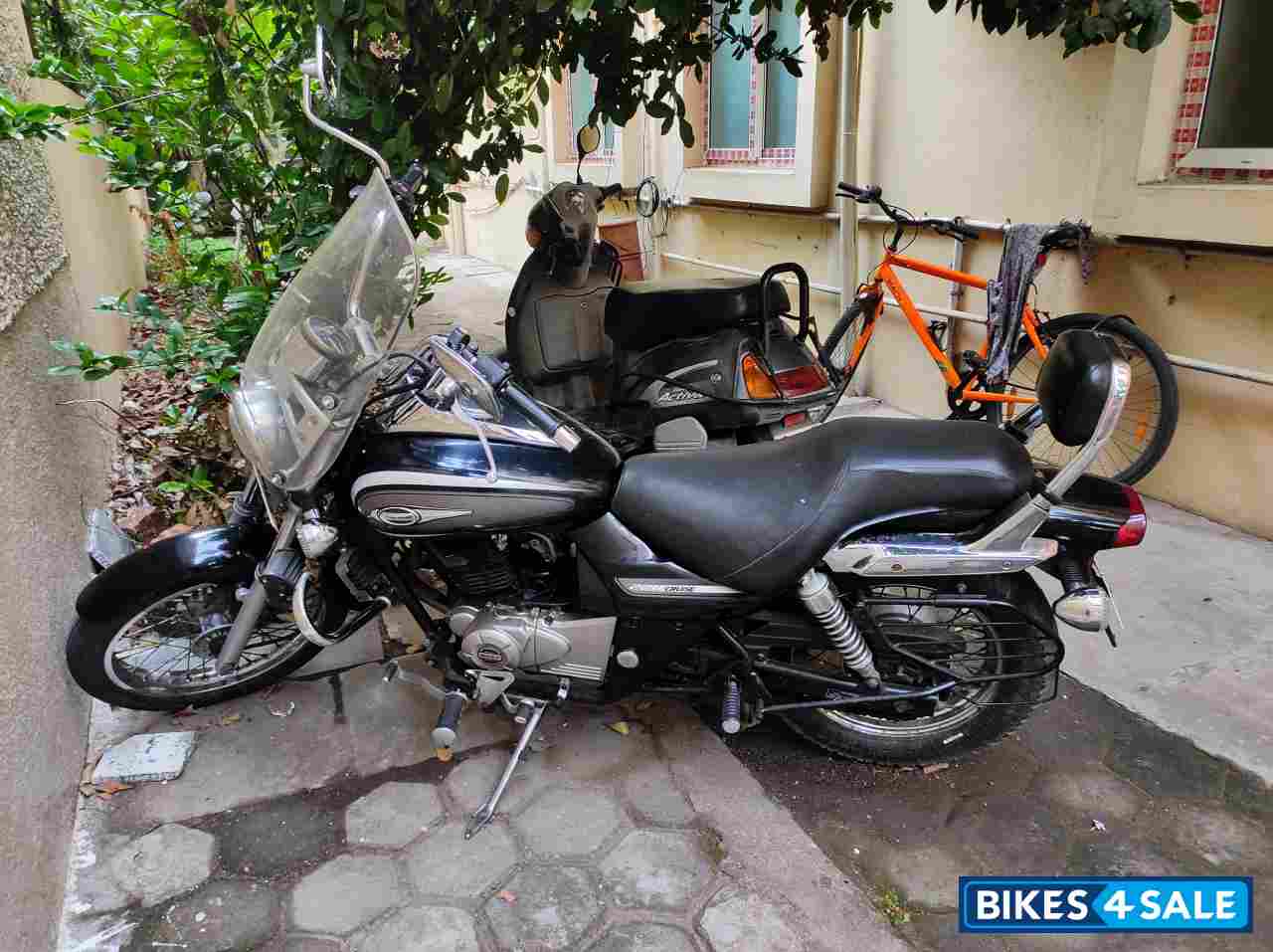 Bajaj Avenger Cruise 220