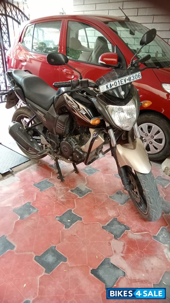 Yamaha FZ-S