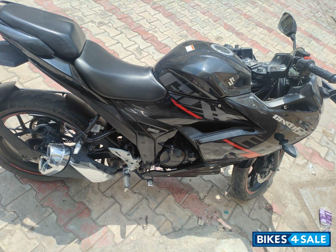 Suzuki Gixxer SF