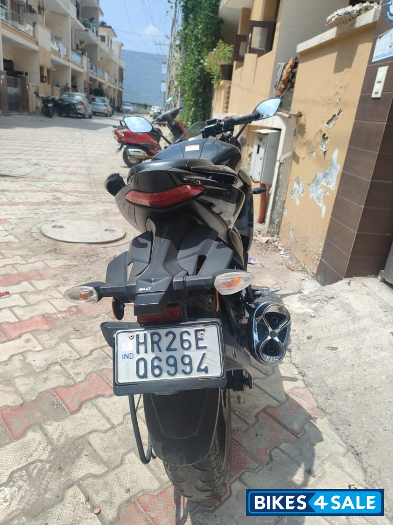 Suzuki Gixxer SF