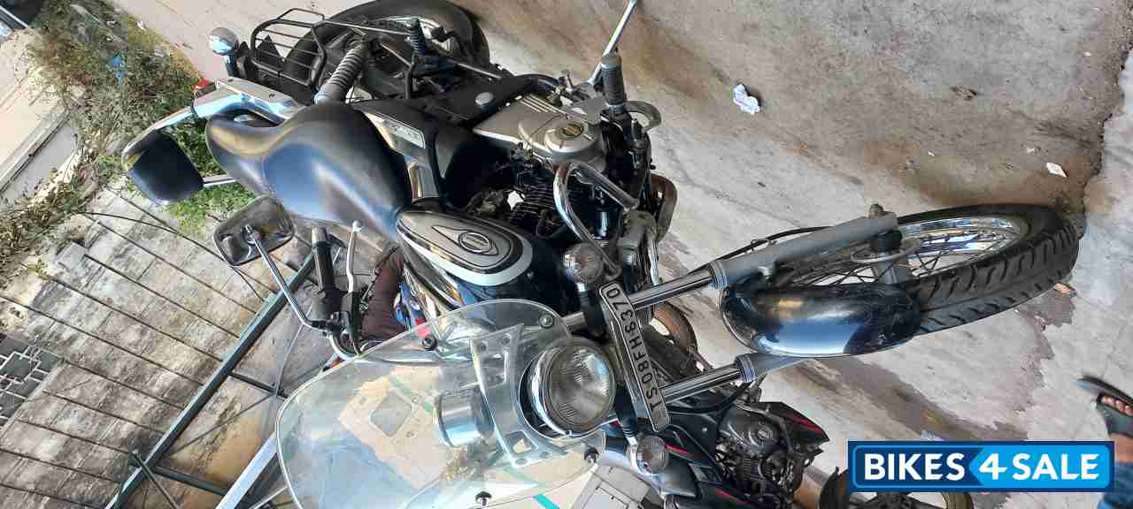 Bajaj Avenger Cruise 220